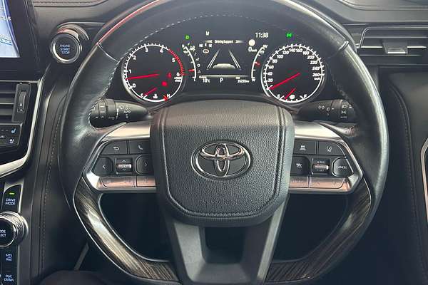 2022 Toyota Landcruiser Sahara FJA300R