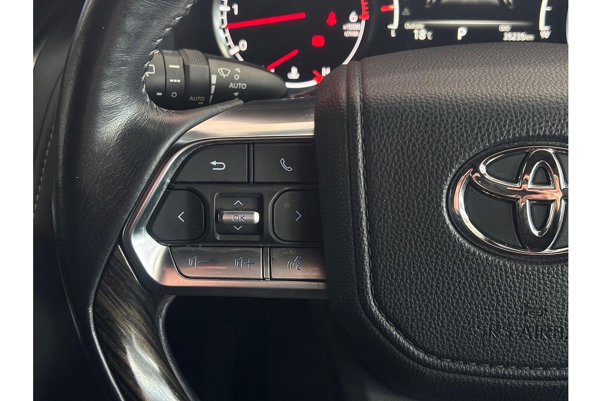 2022 Toyota Landcruiser Sahara FJA300R