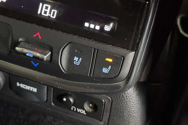 2022 Toyota Landcruiser Sahara FJA300R