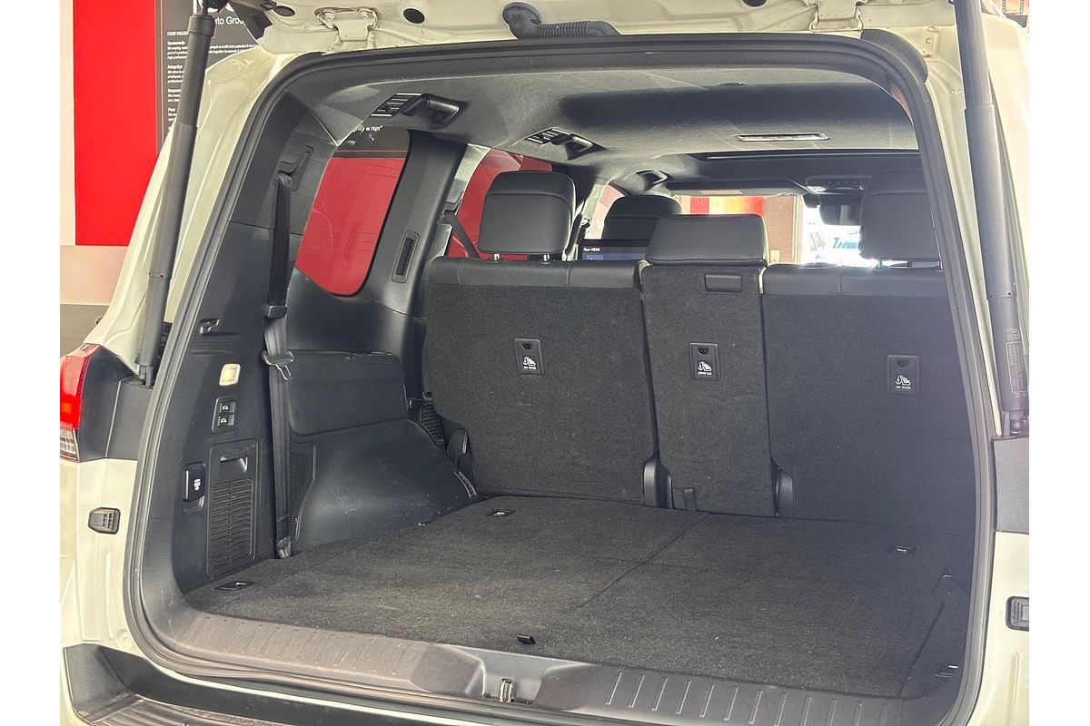 2022 Toyota Landcruiser Sahara FJA300R