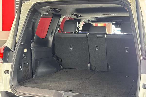 2022 Toyota Landcruiser Sahara FJA300R