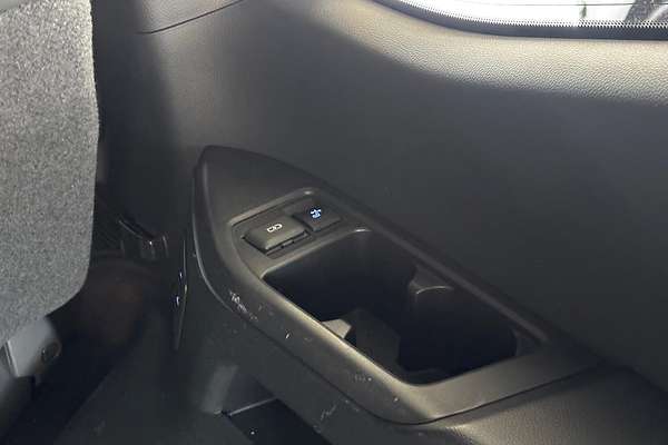 2022 Toyota Landcruiser Sahara FJA300R