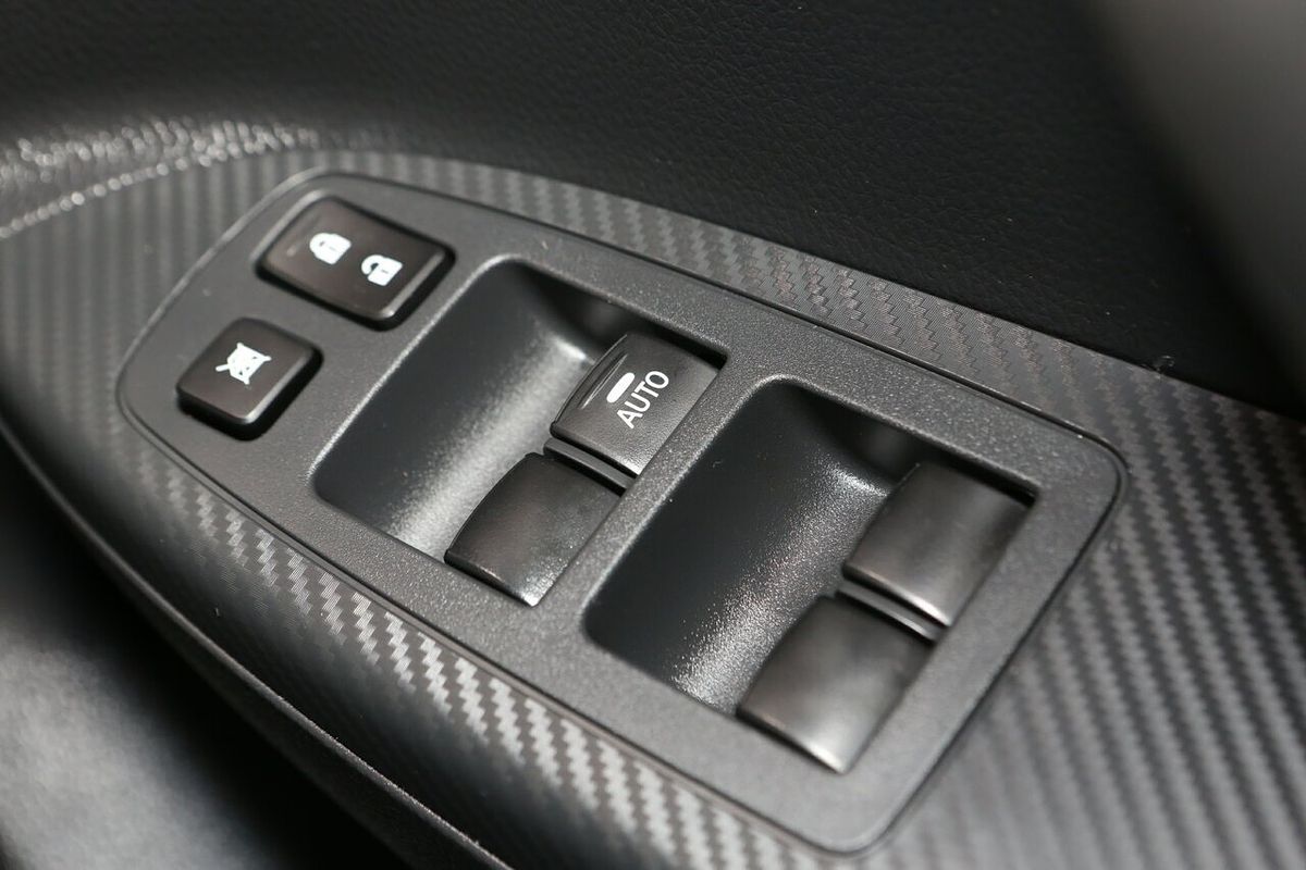 2024 Mitsubishi Eclipse Cross ES YB