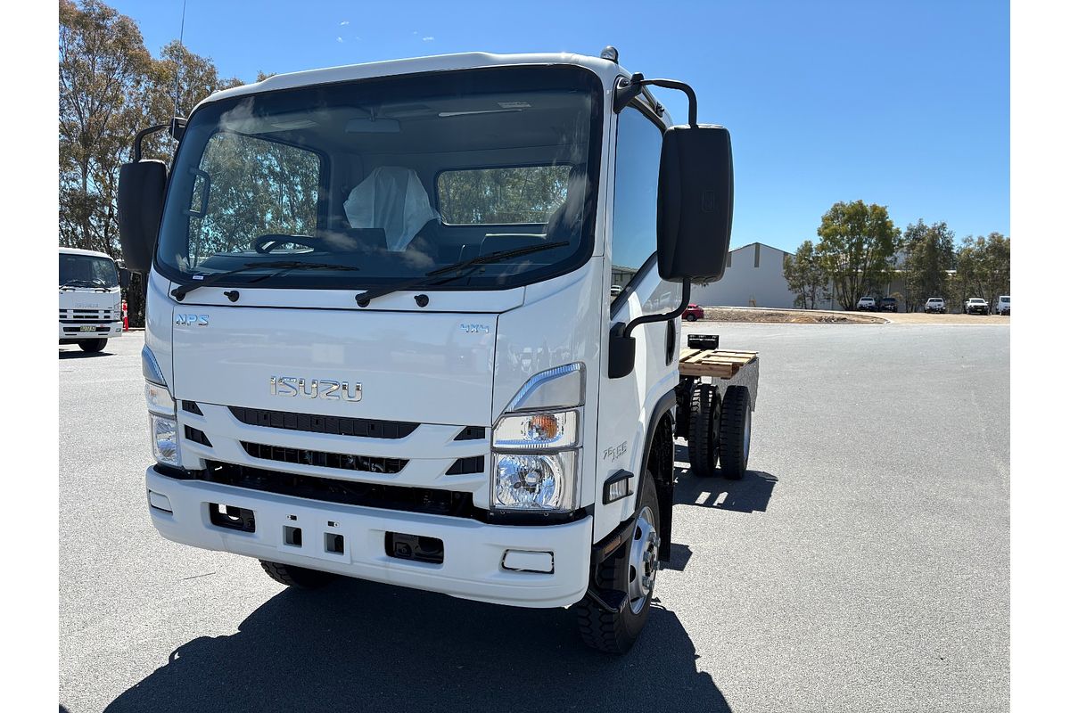 2025 Isuzu N Series NPS 75/45-155 4X4 MWB