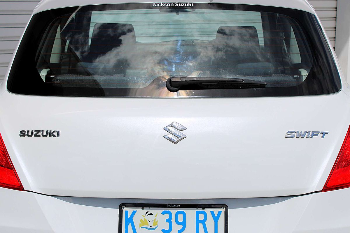 2011 Suzuki Swift GL FZ