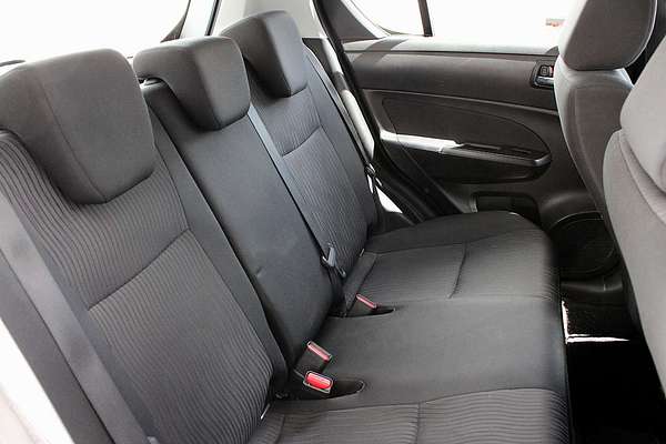 2011 Suzuki Swift GL FZ