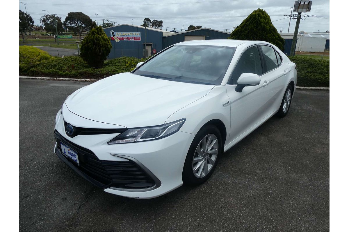 2021 Toyota Camry Ascent AXVH70R