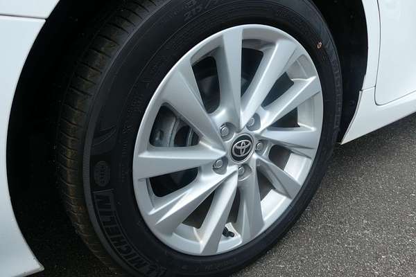 2021 Toyota Camry Ascent AXVH70R