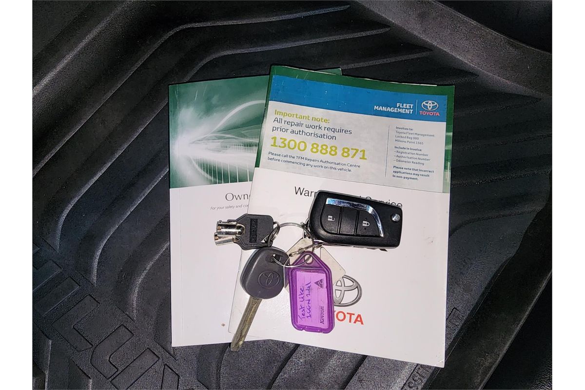 2016 Toyota Hilux WORKMATE GUN122R REAR WHEEL DRIVE