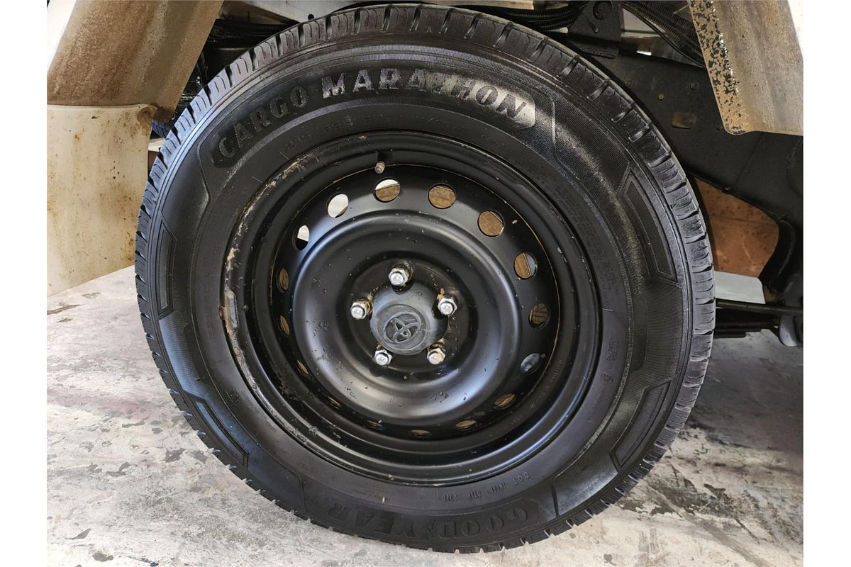 2016 Toyota Hilux Workmate GUN122R Rear Wheel Drive