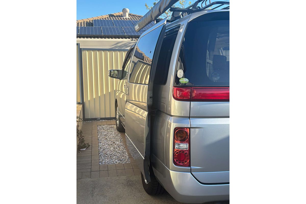 2007 Nissan Elgrand Highway Star E51