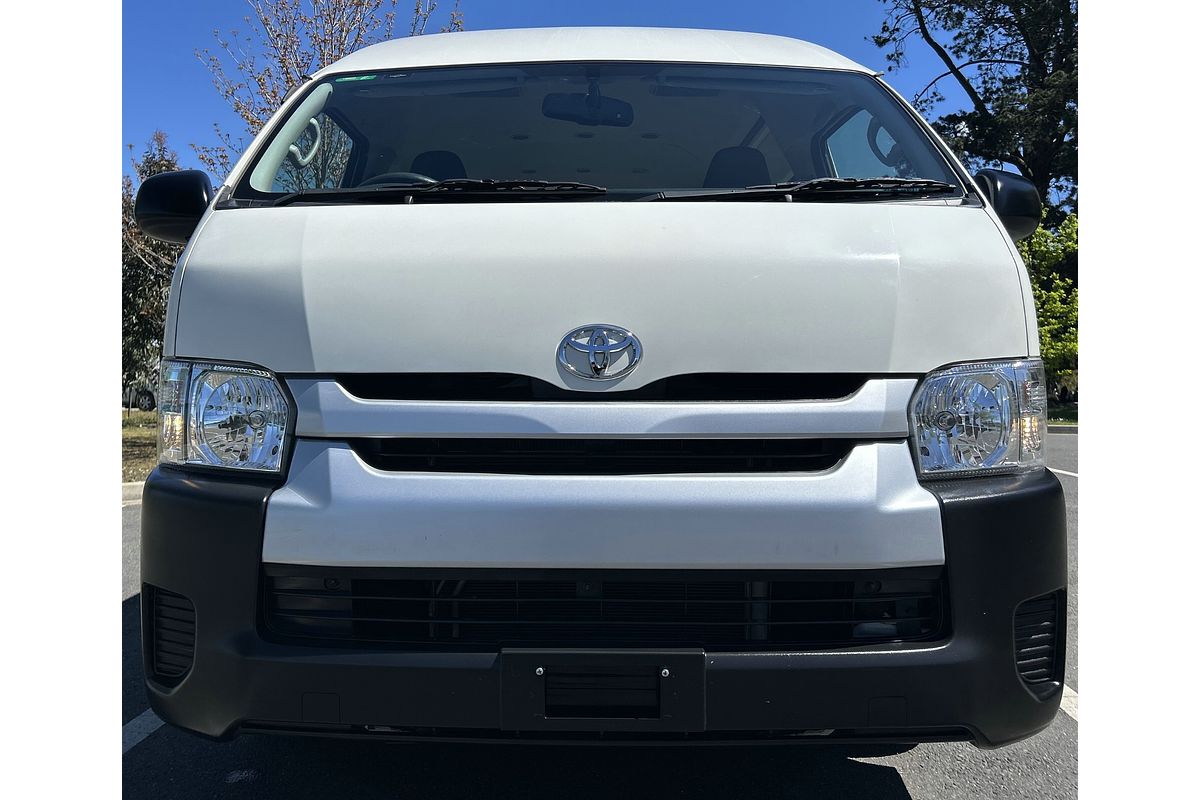 2018 Toyota Hiace Commuter KDH223R