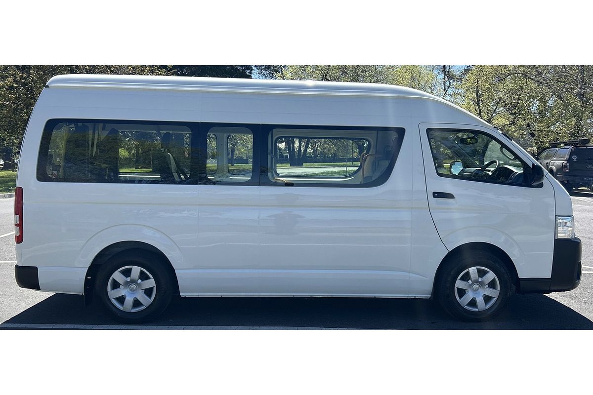 2018 Toyota Hiace Commuter KDH223R