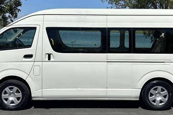 2018 Toyota Hiace Commuter KDH223R