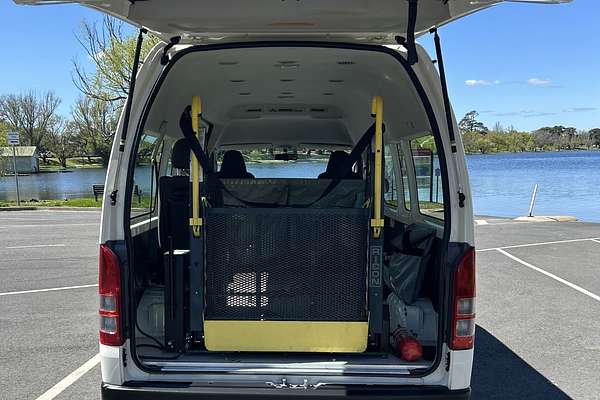 2018 Toyota Hiace Commuter KDH223R