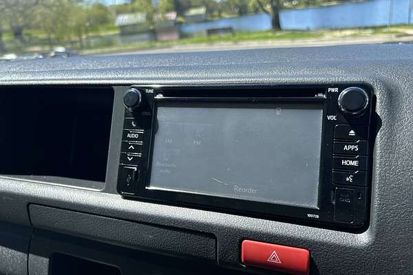 2018 Toyota Hiace Commuter KDH223R