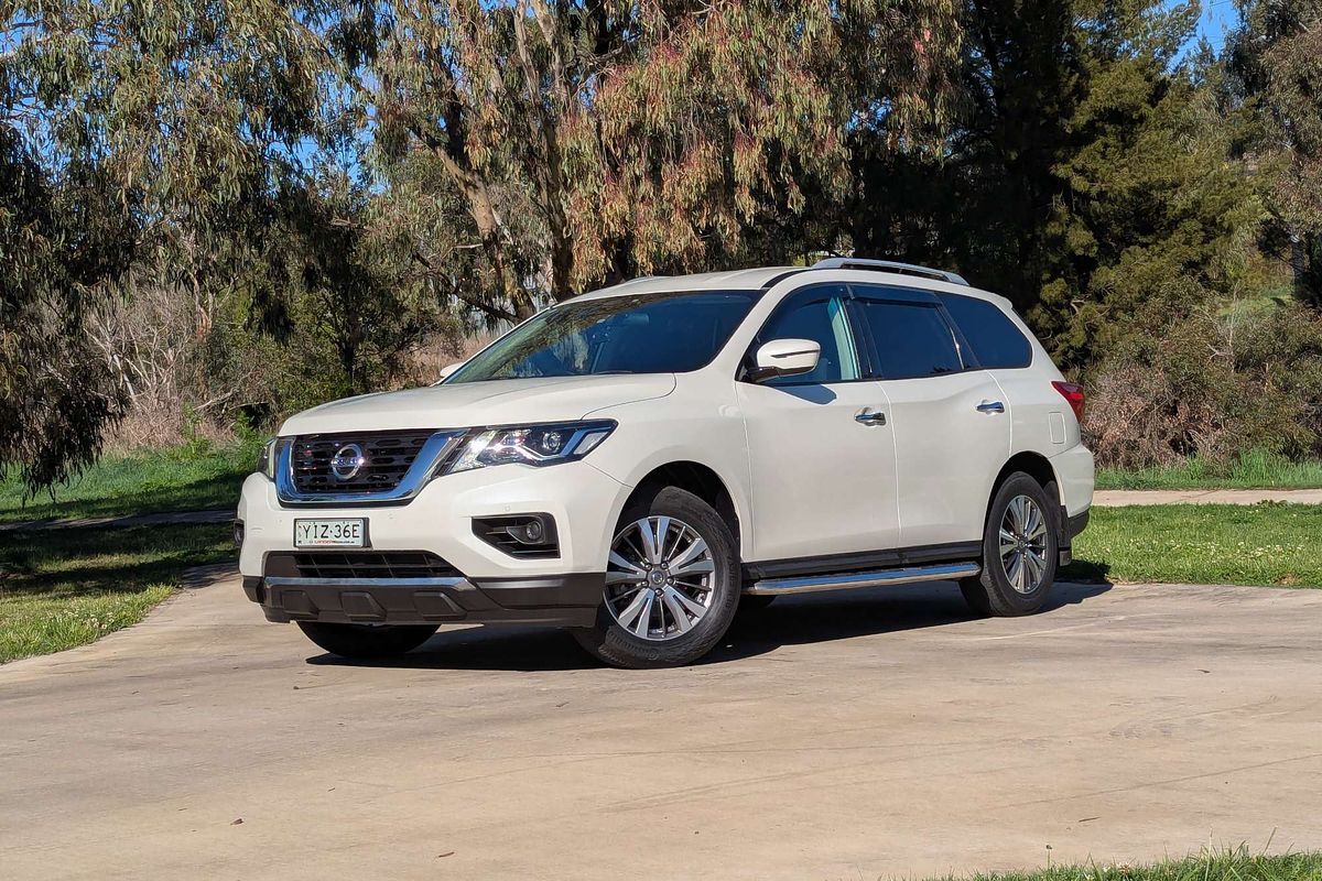 2019 Nissan Pathfinder ST R52 Series III