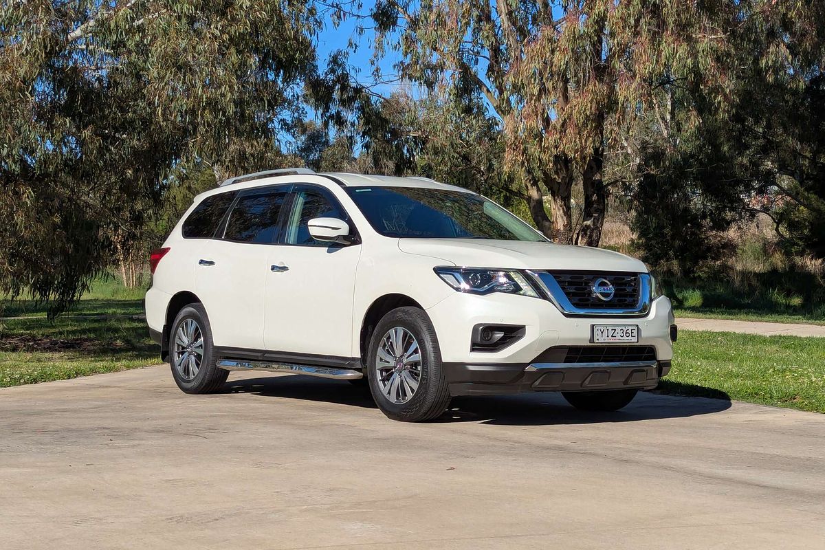 2019 Nissan Pathfinder ST R52 Series III