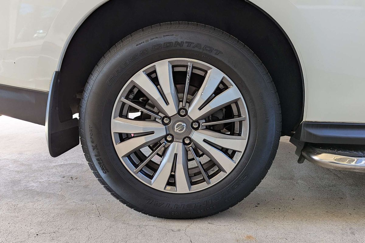 2019 Nissan Pathfinder ST R52 Series III