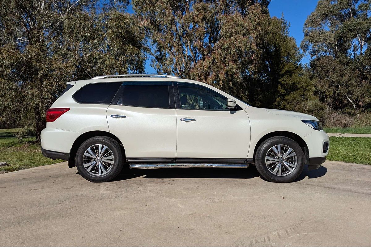 2019 Nissan Pathfinder ST R52 Series III
