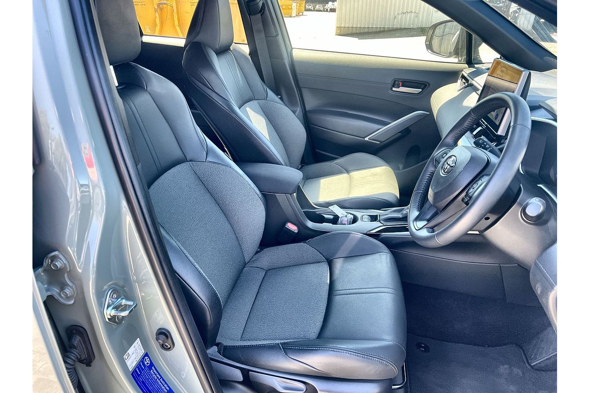 2024 Toyota Corolla Cross GXL