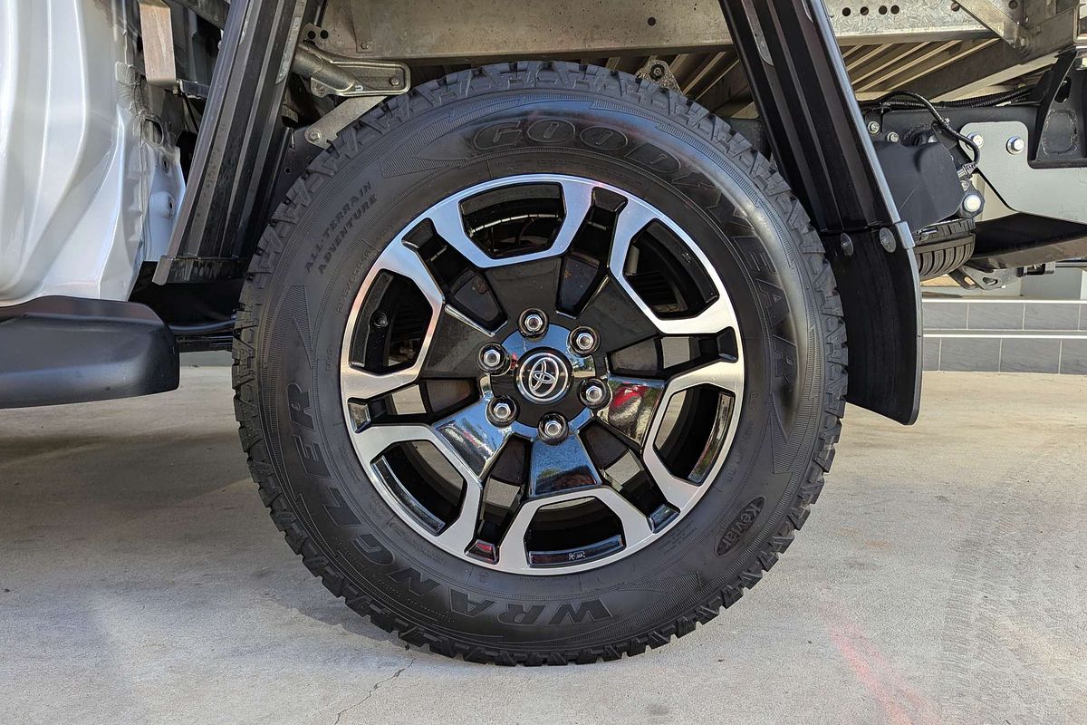 2022 Toyota Hilux SR5 GUN126R 4X4