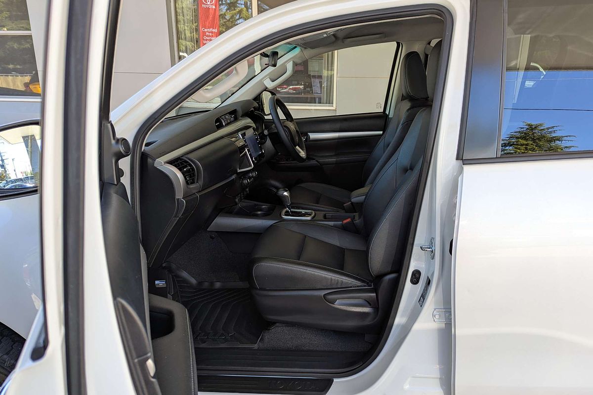 2022 Toyota Hilux SR5 GUN126R 4X4