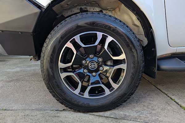 2022 Toyota Hilux SR5 GUN126R 4X4