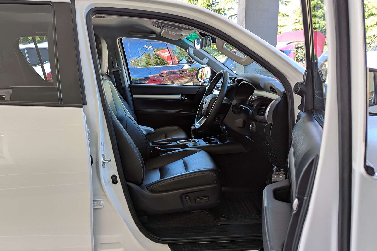 2022 Toyota Hilux SR5 GUN126R 4X4