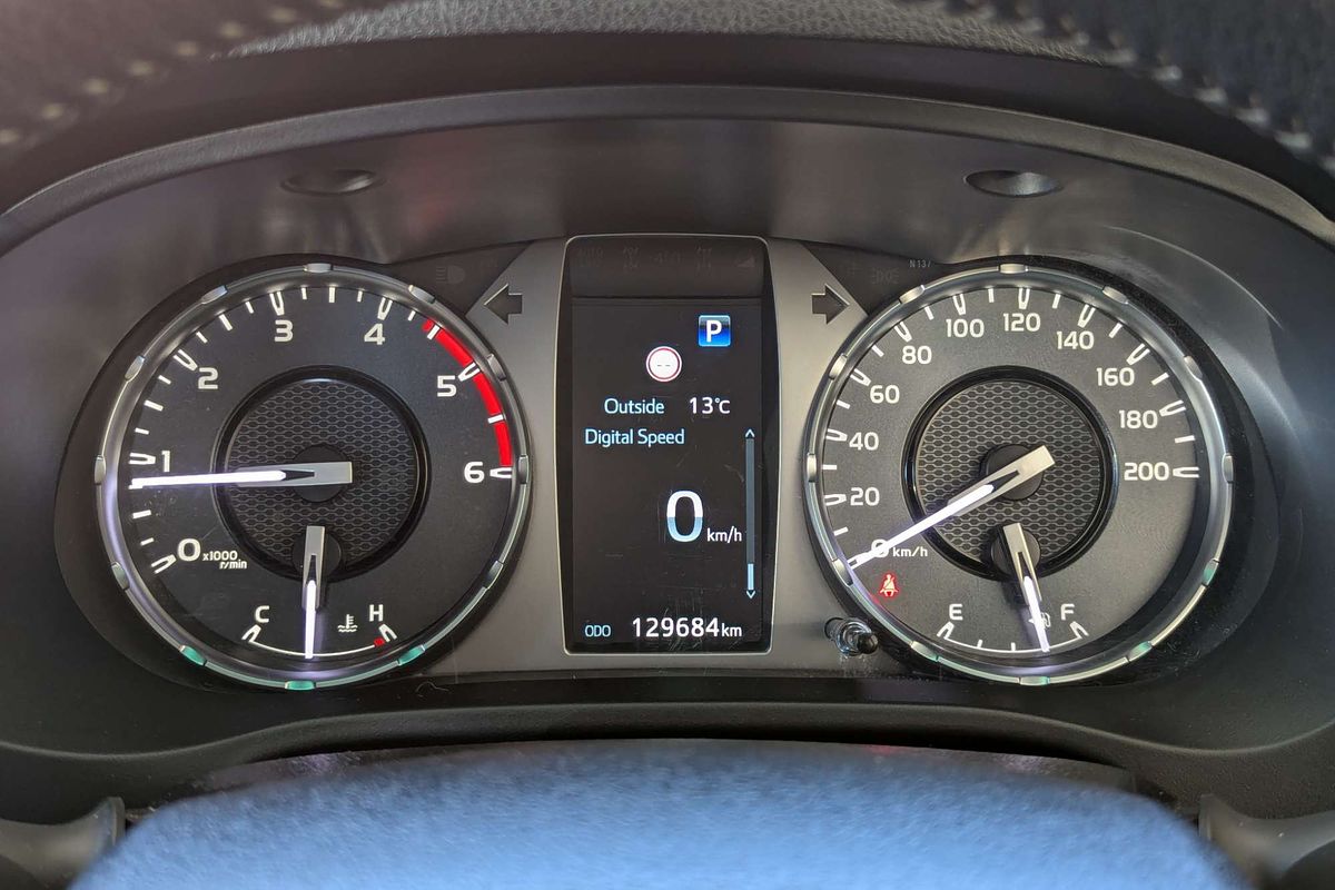 2022 Toyota Hilux SR5 GUN126R 4X4