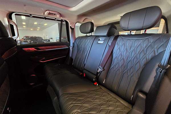 2025 GWM Tank 500 Ultra Hi4-T PHEV P03