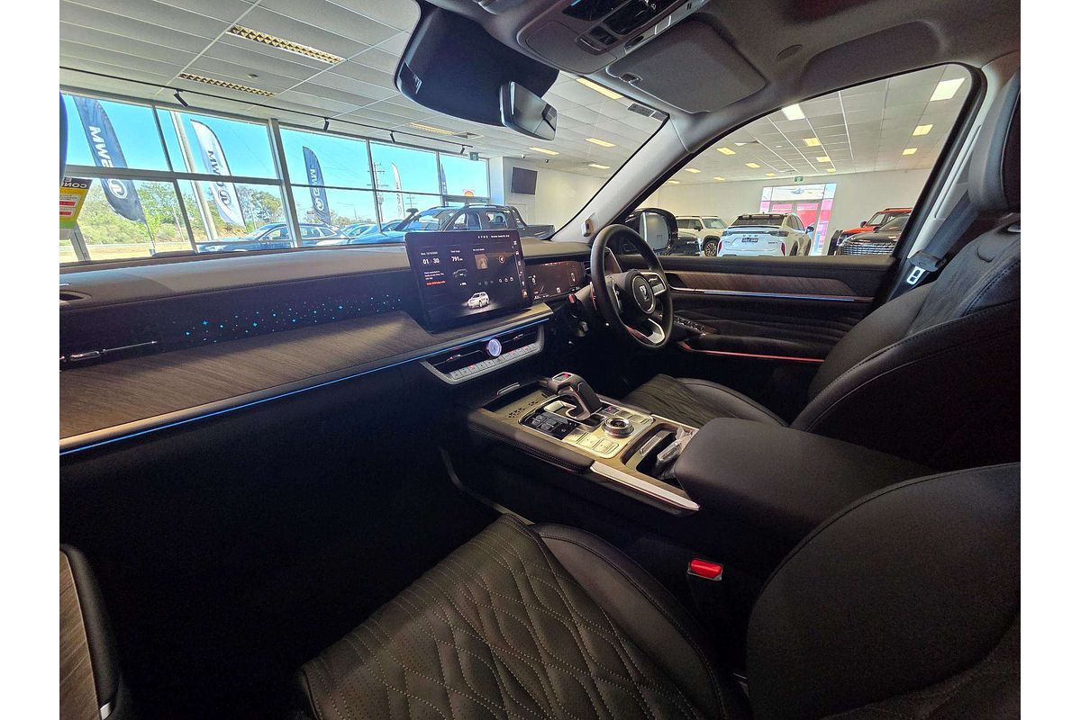 2025 GWM Tank 500 Ultra Hi4-T PHEV P03