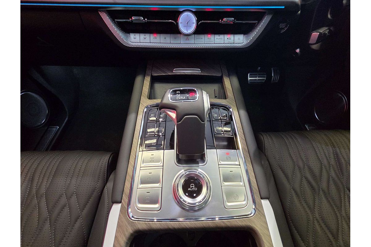 2025 GWM Tank 500 Ultra Hi4-T PHEV P03