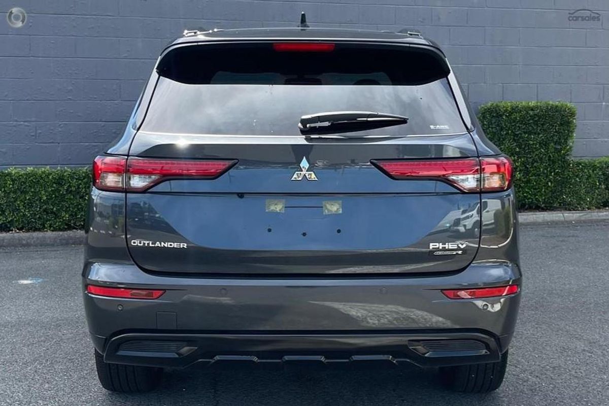 2024 Mitsubishi Outlander PHEV GSR ZM