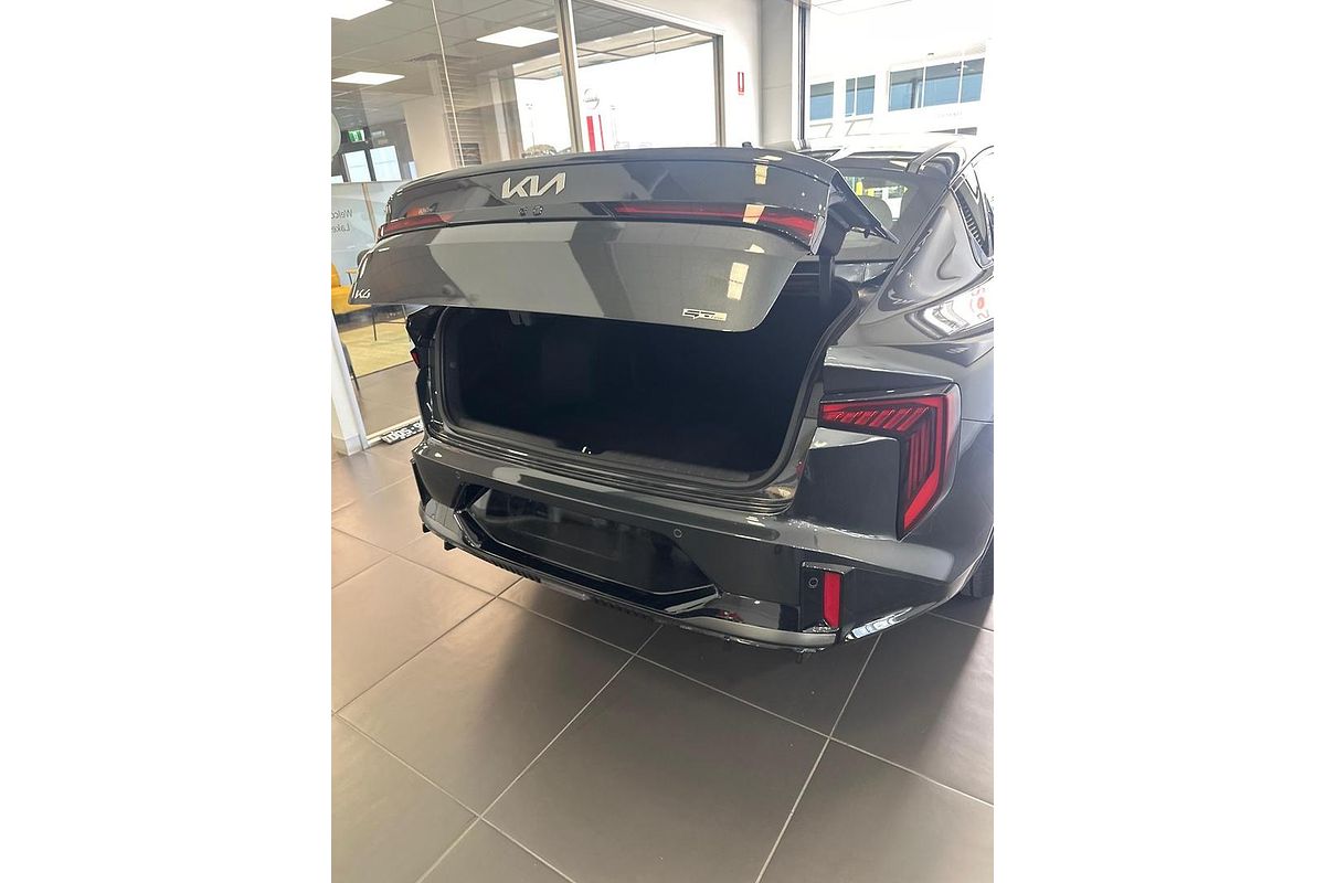 2025 Kia K4 GT-Line CL4m