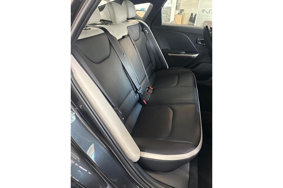 2025 Kia K4 GT-Line CL4m