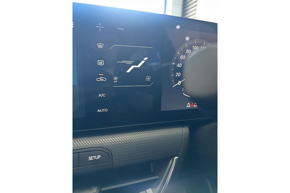 2025 Kia K4 GT-Line CL4m