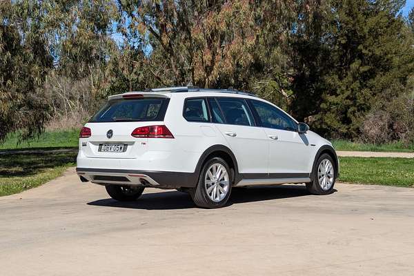 2015 Volkswagen Golf Alltrack 132TSI 7