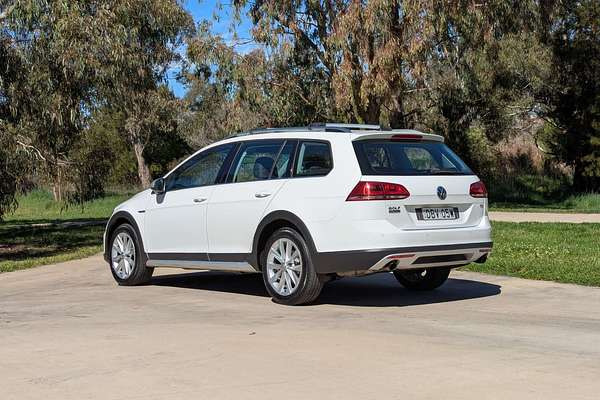 2015 Volkswagen Golf Alltrack 132TSI 7