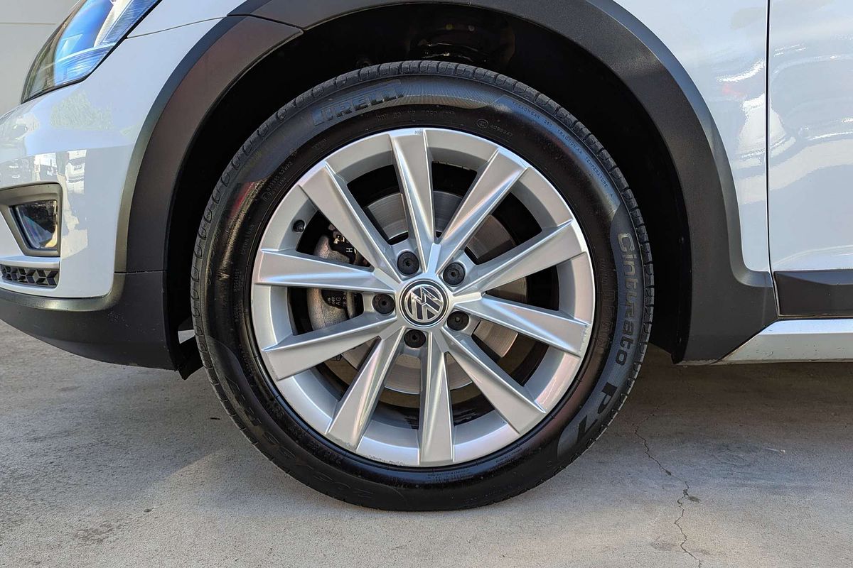 2015 Volkswagen Golf Alltrack 132TSI 7
