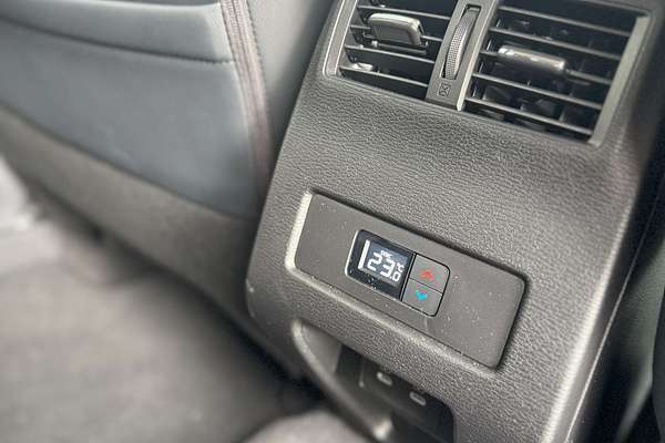 2025 Mitsubishi Outlander Exceed ZM