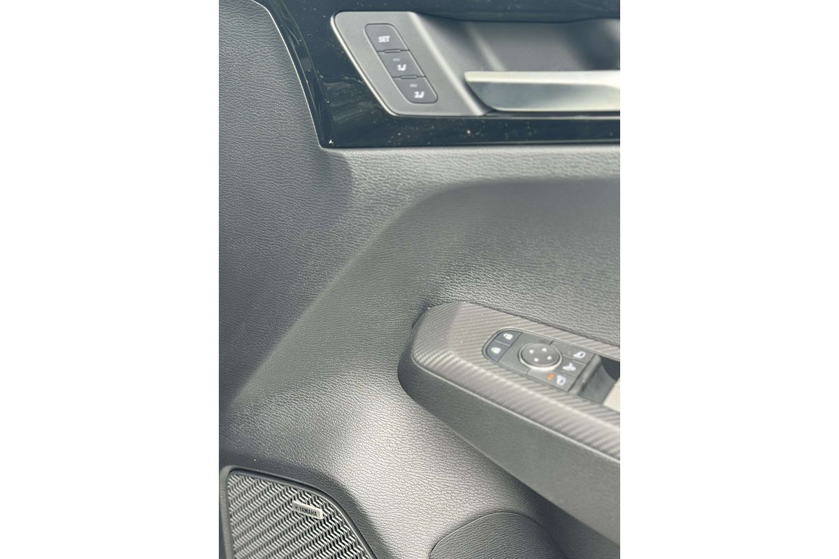 2025 Mitsubishi Outlander Exceed ZM