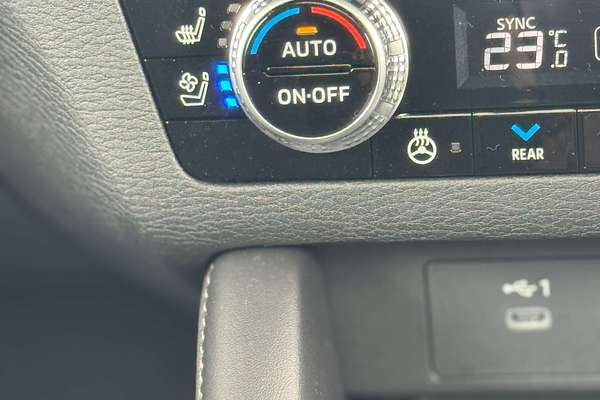 2025 Mitsubishi Outlander Exceed ZM