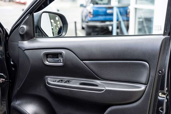 2020 Mitsubishi Triton GLX-R MR 4X4