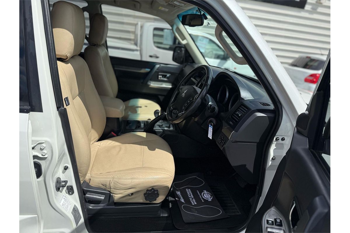 2017 Mitsubishi Pajero GLX NX