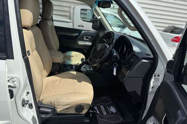 2017 Mitsubishi Pajero GLX NX