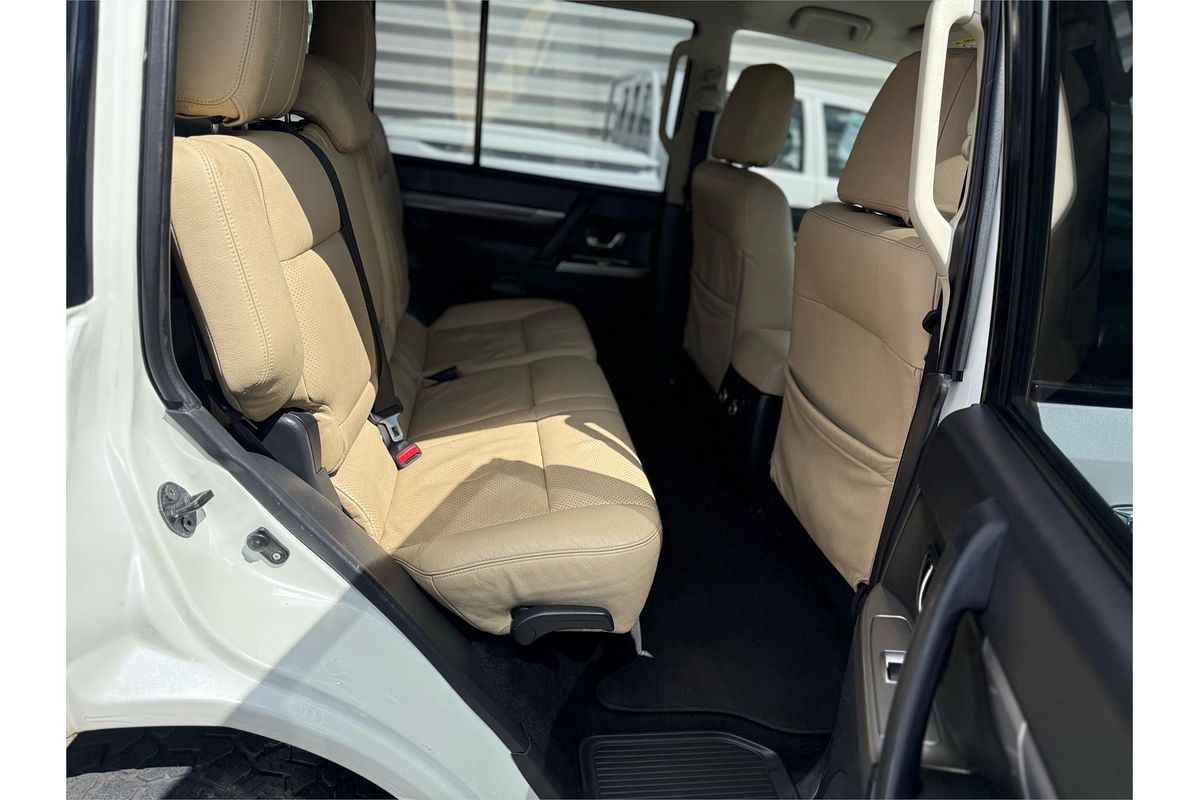 2017 Mitsubishi Pajero GLX NX