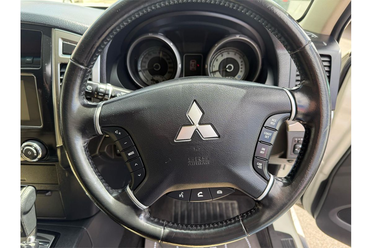 2017 Mitsubishi Pajero GLX NX