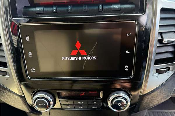 2017 Mitsubishi Pajero GLX NX