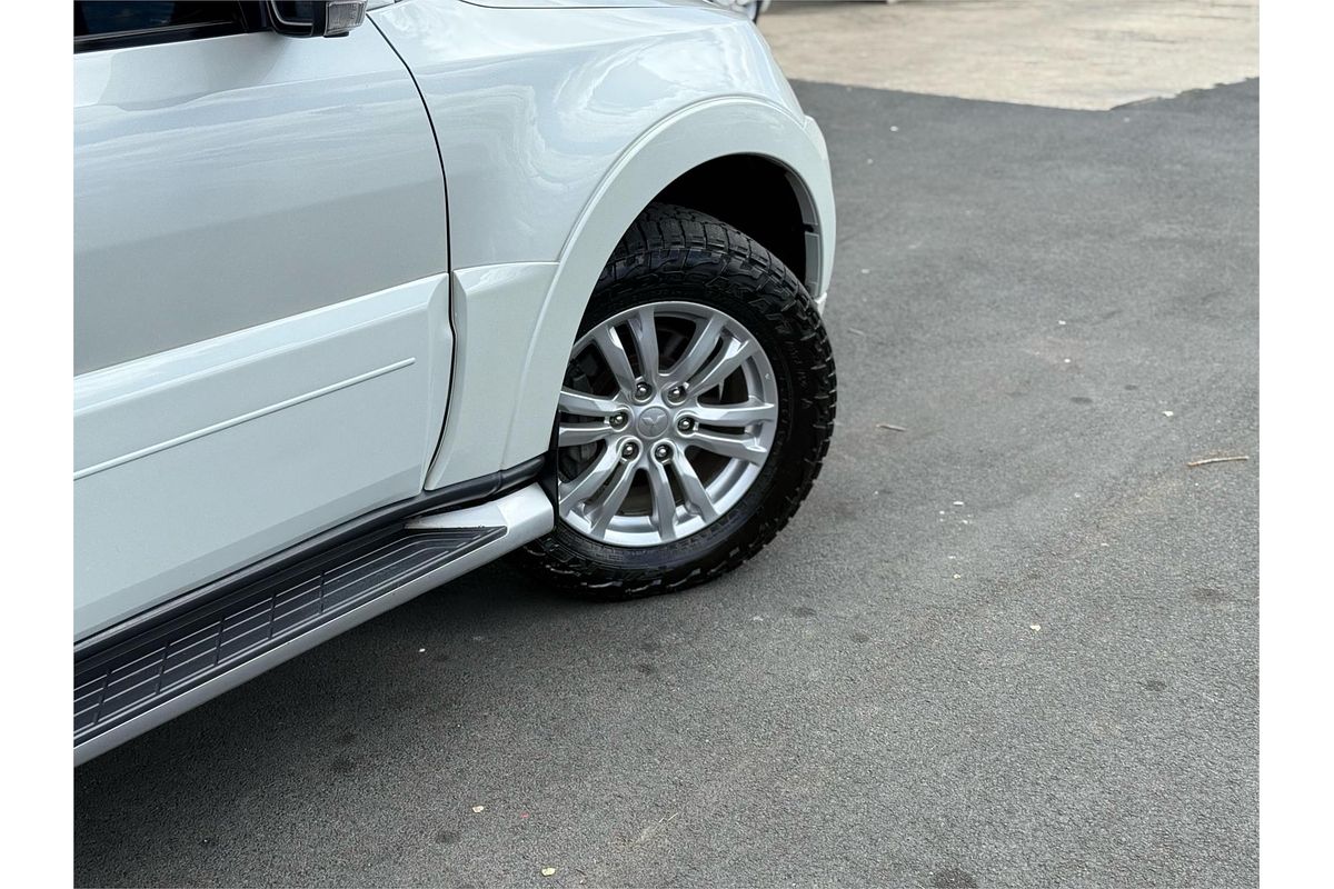 2017 Mitsubishi Pajero GLX NX